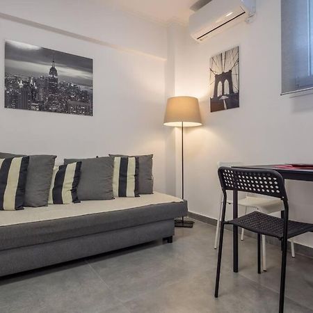 Hilton Area Brand New Comfortable Apartment Athens Luaran gambar