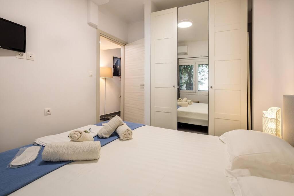 Hilton Area Brand New Comfortable Apartment Athens Luaran gambar