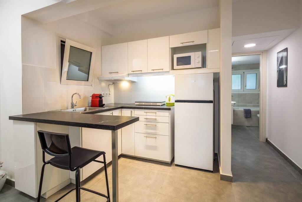 Hilton Area Brand New Comfortable Apartment Athens Luaran gambar
