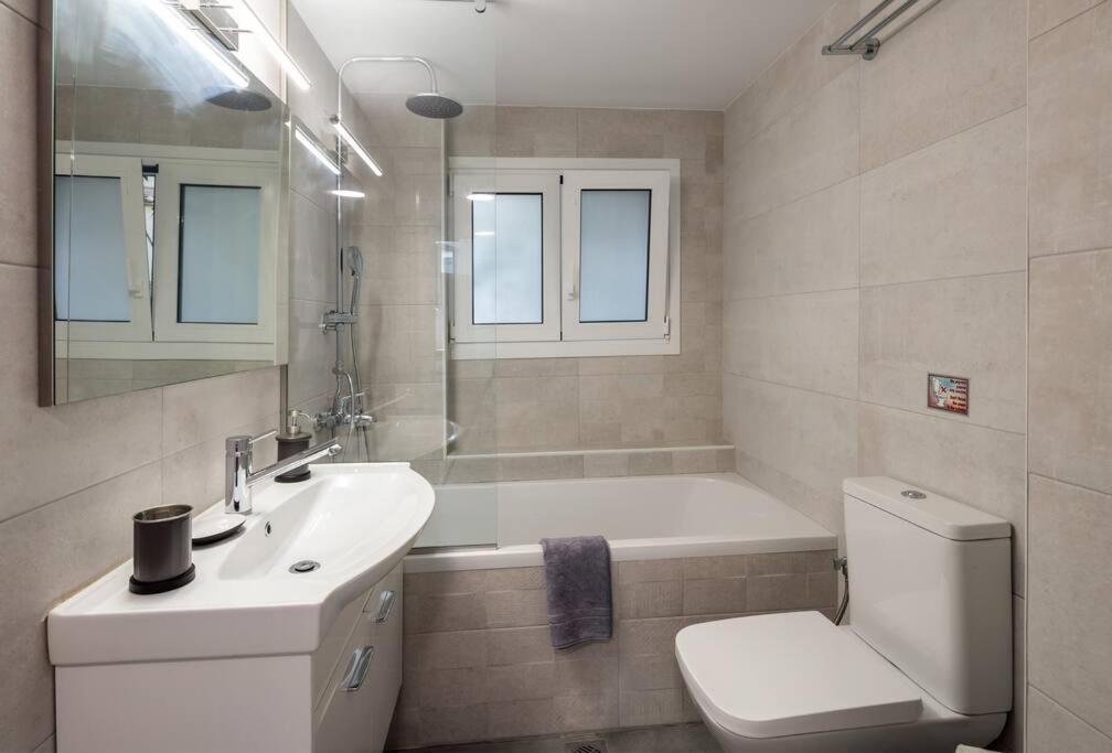 Hilton Area Brand New Comfortable Apartment Athens Luaran gambar